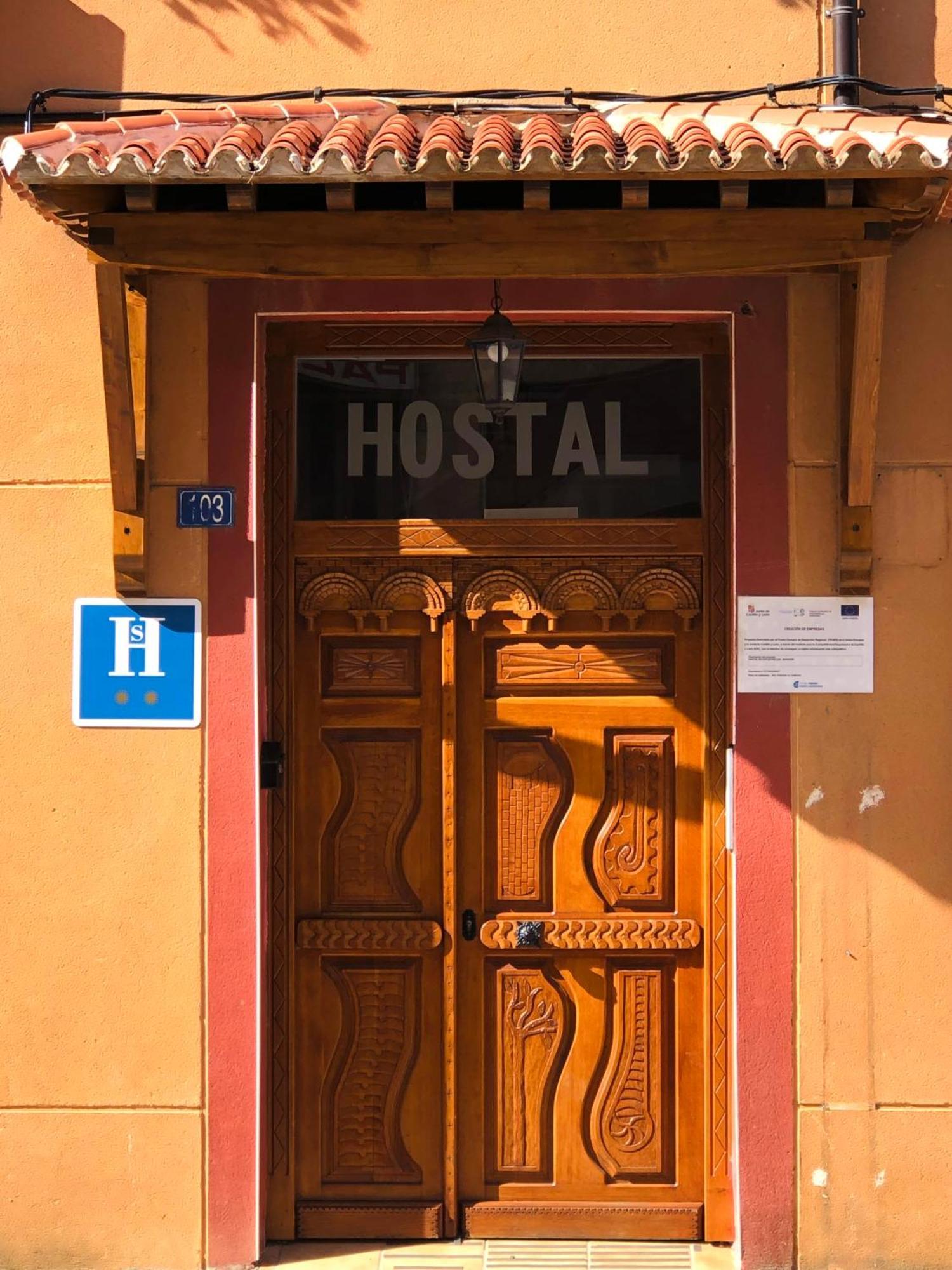 Hostal San Juan Sahagún Extérieur photo
